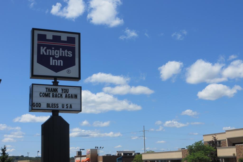 Knights Inn Кантон Экстерьер фото