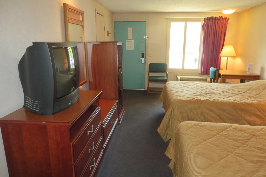 Knights Inn Кантон Экстерьер фото